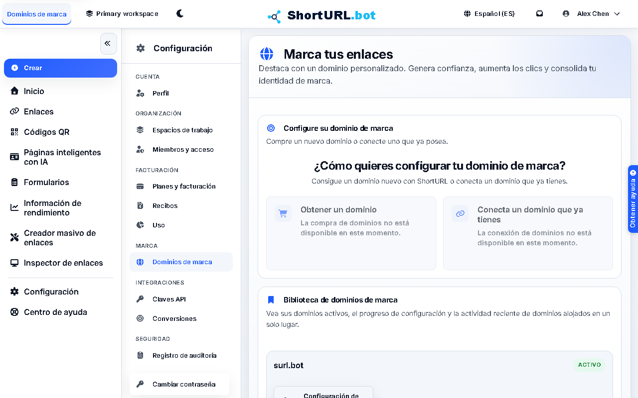 Página de configuración que muestra dominios personalizados conectados con insignias de estado de verificación de DNS y opciones para agregar o eliminar dominios de marca